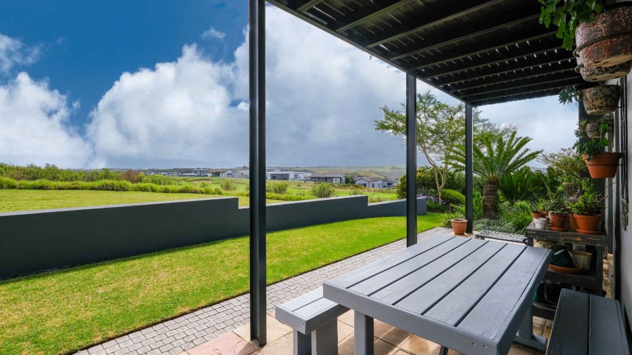 5 Bedroom Property for Sale in Oubaai Western Cape